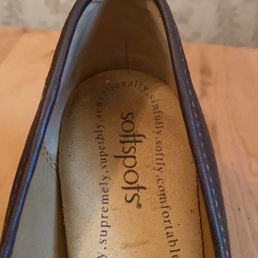 Softspots Brown High Heel Shoe, Size: 8 - Picture 8 of 12
